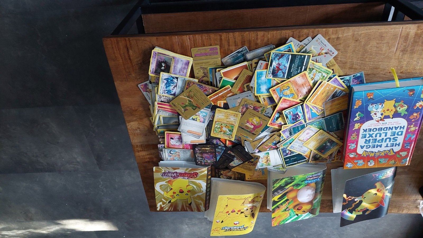 Grote collectie Pokémon kaarten handboek en mapjes, Ophalen