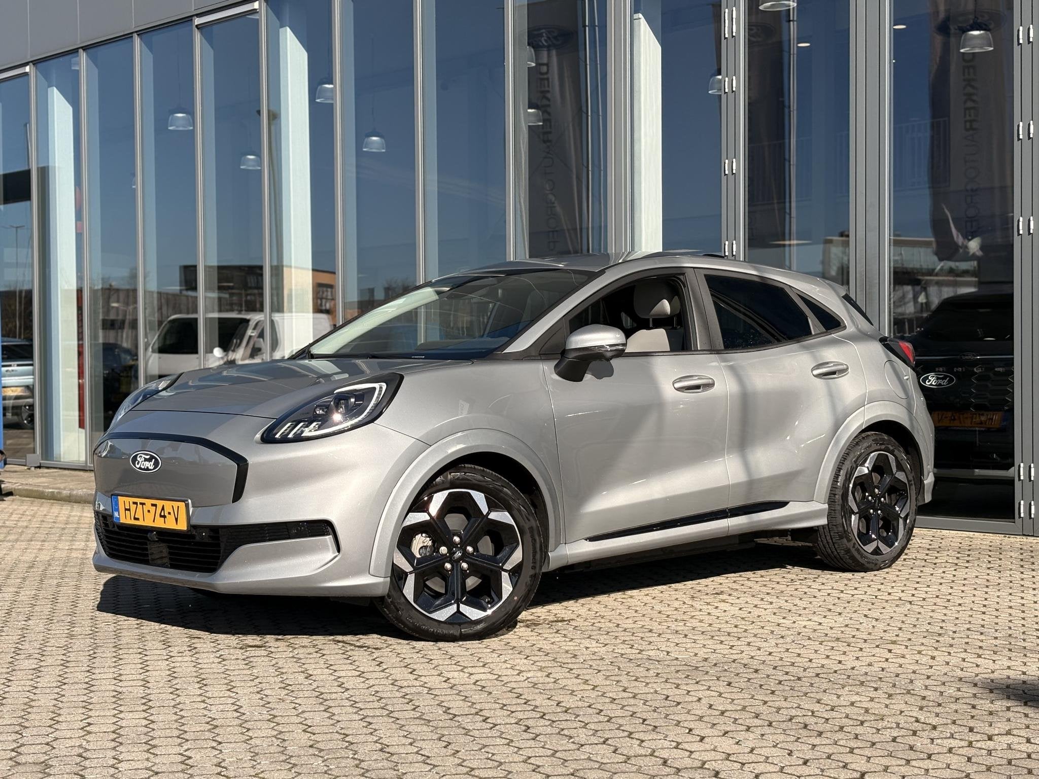 Ford Puma Gen-E Premium 44 kWh DEMO I DRIVER ASSISTANCE PACK, Auto's, Puma, 750 kg, Leder en Stof, 44 kWh