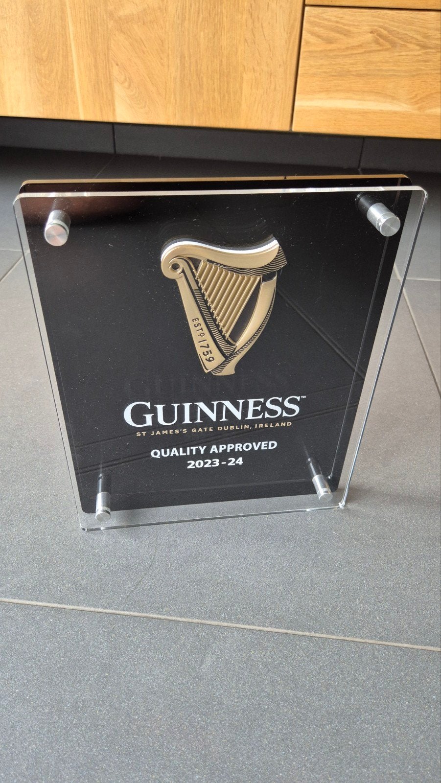 Guinness official Dealers plate, Verzamelen, Biermerken, Ophalen of Verzenden, Zo goed als nieuw, Reclamebord, Plaat of Schild