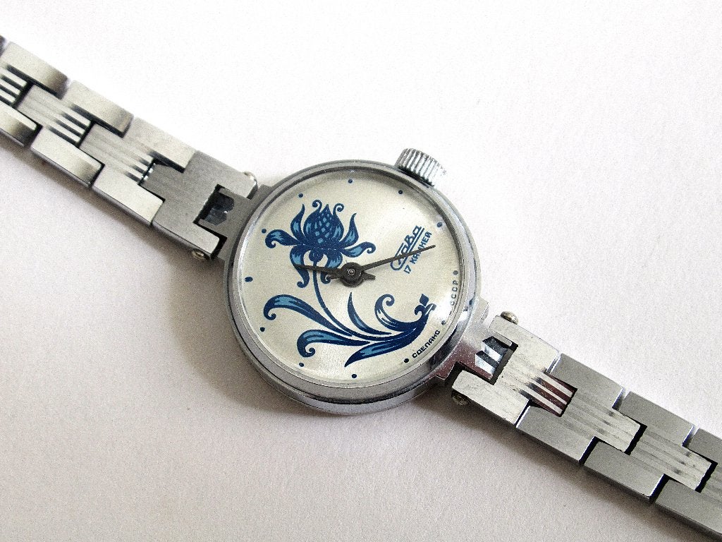 Vintage SLAVA mechanisch dames horloge Nieuw USSR, 80 jaren., Ophalen of Verzenden, Nieuw, Staal, Overige merken