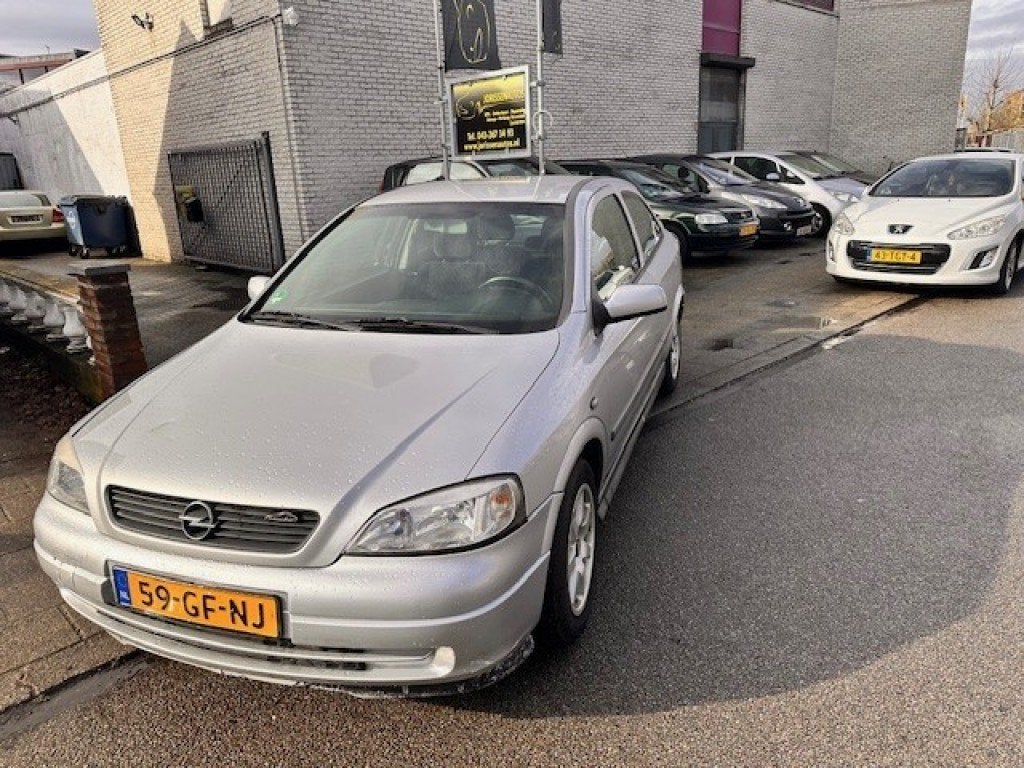 Opel ASTRA, Voorwielaandrijving, 1063 kg, 4 cilinders, 49 €/maand