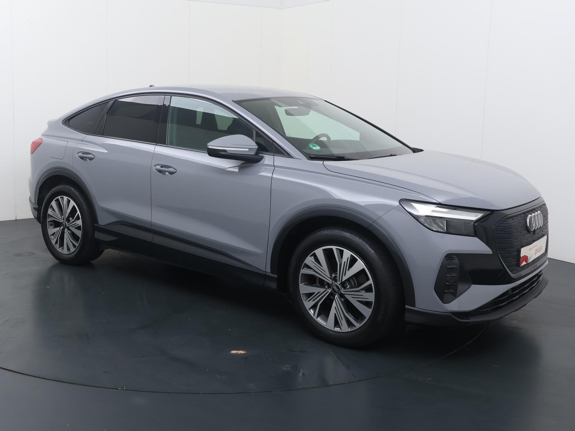 Audi Q4 Sportback e-tron 35 edition 55 kWh | 170 PK | SoH 88, Auto's, Gebruikt, Zwart, Met garantie (alle), Q4 e-tron