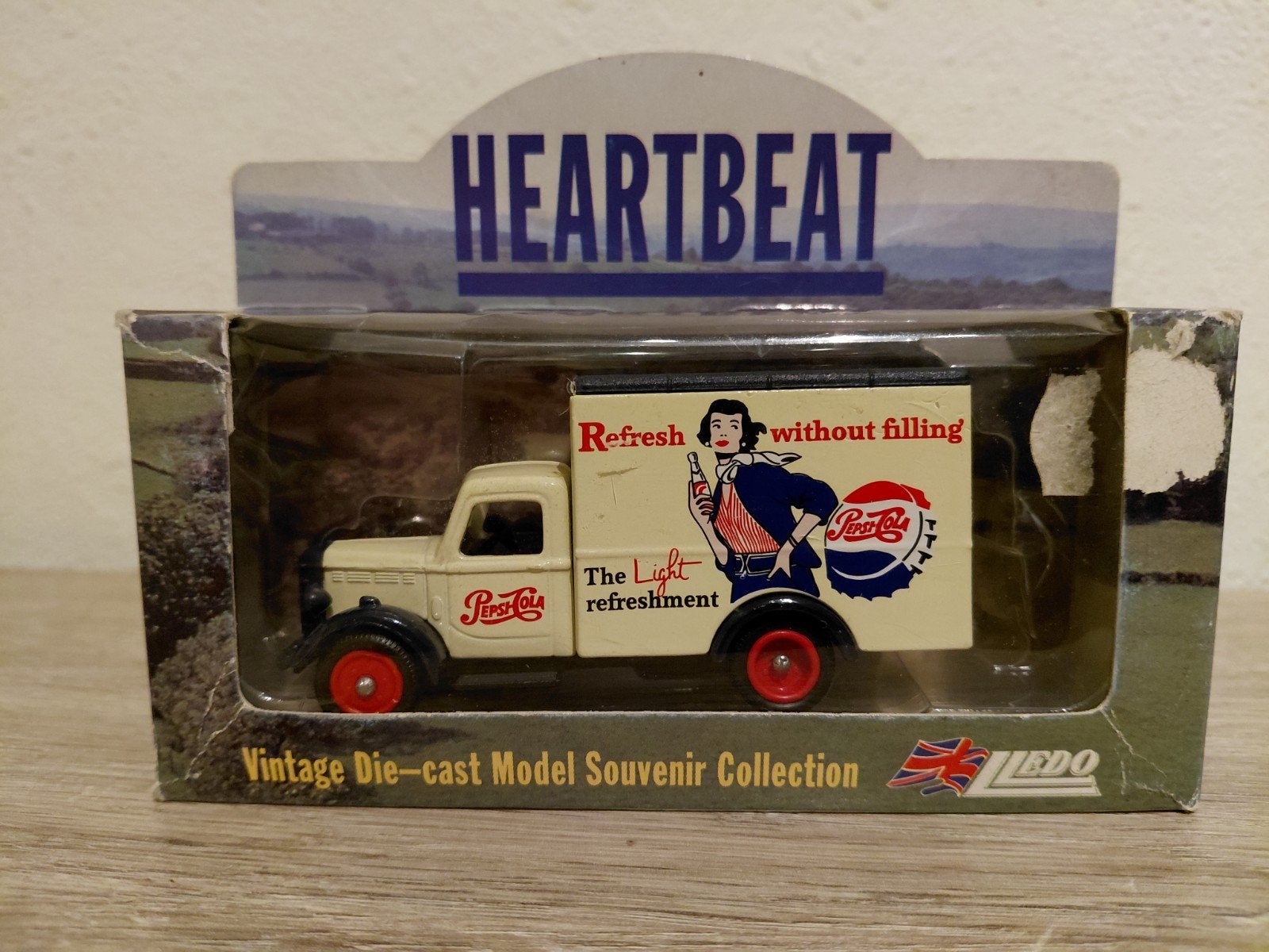'Pepsi-Cola'  bestelwagen, Hobby en Vrije tijd, Verzenden, Zo goed als nieuw, Groter dan 1:32, Overige merken