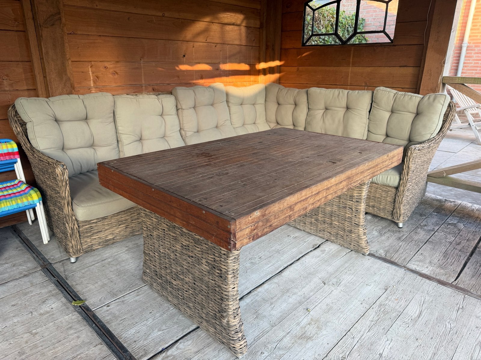 Wicker loungeset/diningset met houten tafel, Tuin en Terras, Tuinsets en Loungesets, Ophalen, 5 zitplaatsen, Gebruikt, Loungeset