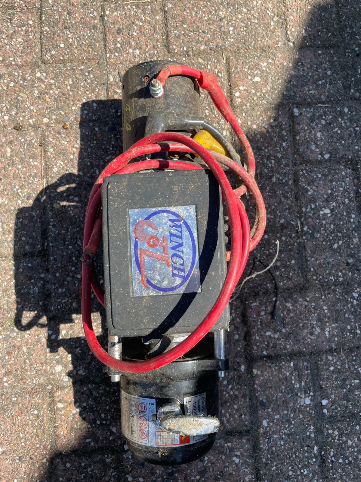 Elektrische lier  12v, Ophalen, Gebruikt