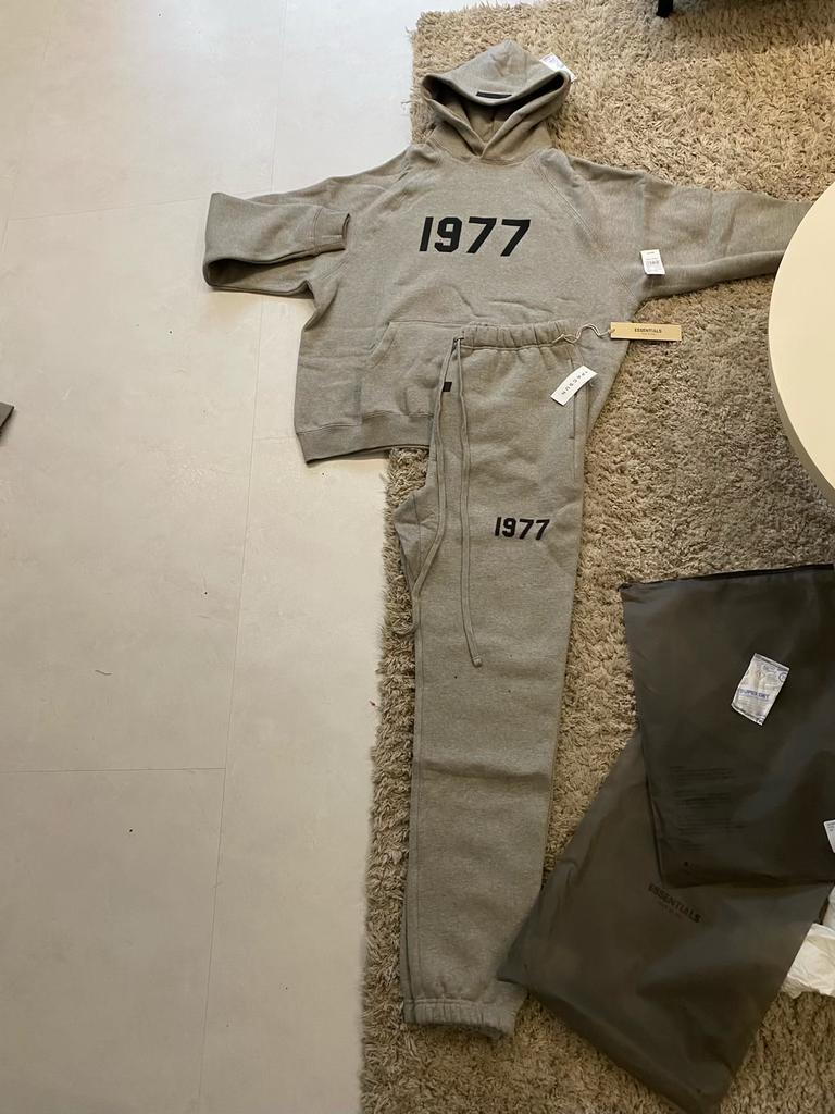 Essentials 1977 fear of god, Ophalen of Verzenden, Nieuw, Maat 48/50 (M)