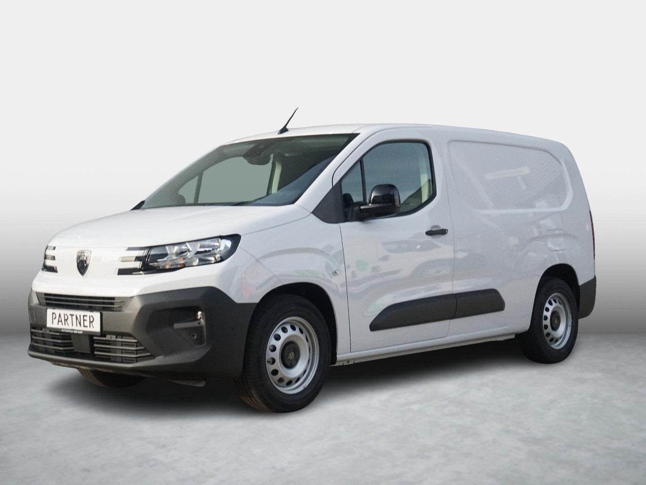 Peugeot e-Partner L2 50 kWh | 0% rente | camera | Apple Carp, Auto's, Automaat, Dealer onderhouden, Gebruikt, Verwarmde buitenspiegels