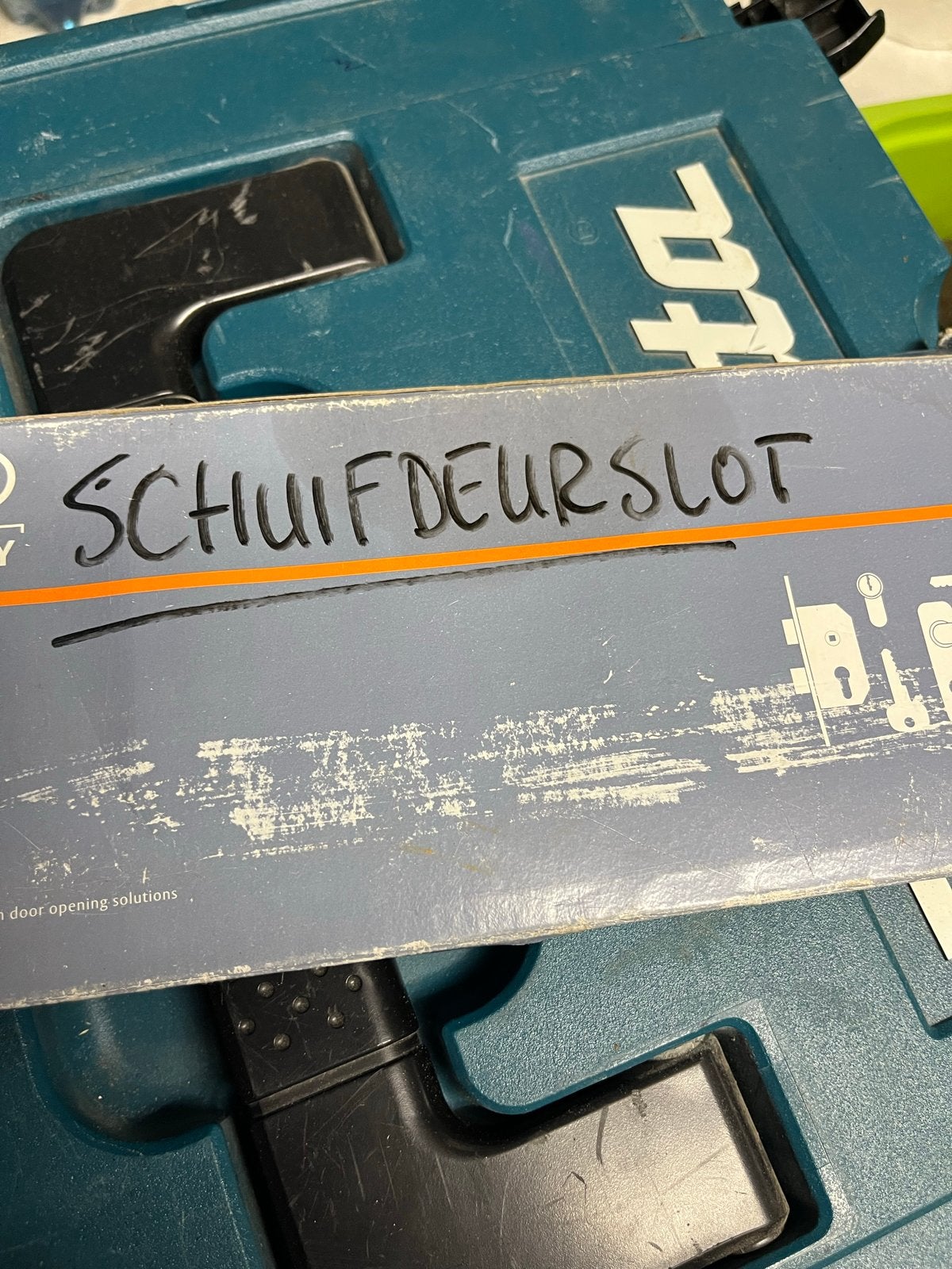Nieuw ASSA Schuifdeurslot - 60mm/72mm, Ophalen of Verzenden, Nieuw, Overige materialen, Schuif of Grendel