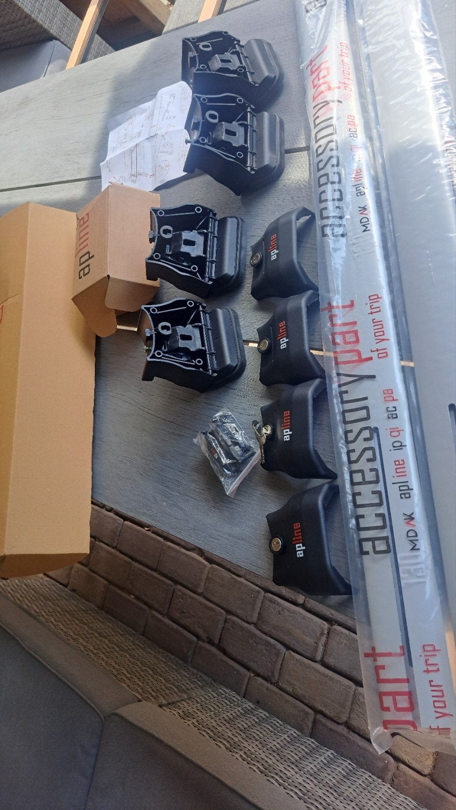 Nieuwe dakdragers (past niet op Toyota C-HR), Ophalen of Verzenden, Nieuw