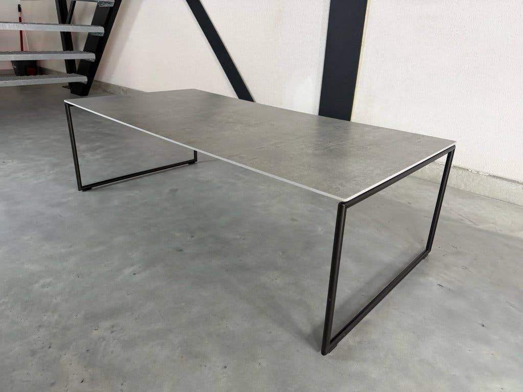 Leolux Evidence – keramiek blad – nieuwstaat, Ophalen, 100 tot 150 cm, Pode Minotti, 50 tot 100 cm