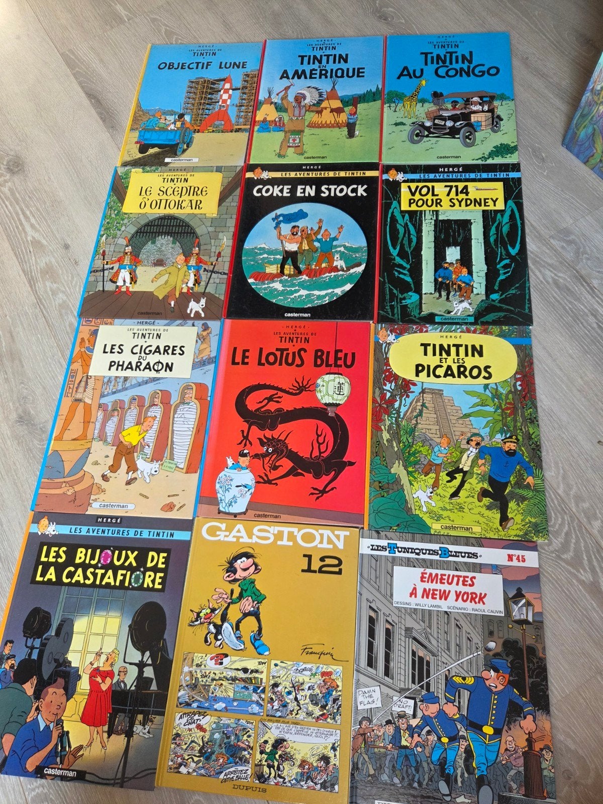 Franse hardcovers - 10x Kuifje + 1x Guust + 1x Blauwbloezen, Boeken, Meerdere stripboeken, Ophalen of Verzenden, Gelezen