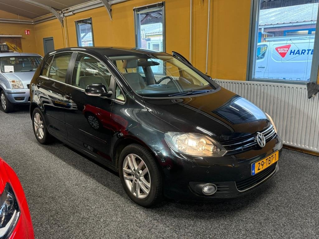 Volkswagen Golf Plus 1.6 TDI Highline BlueMotion&N DISTRIBUT, Auto's, Volkswagen, Euro 5, Gebruikt, Beige, 4 cilinders