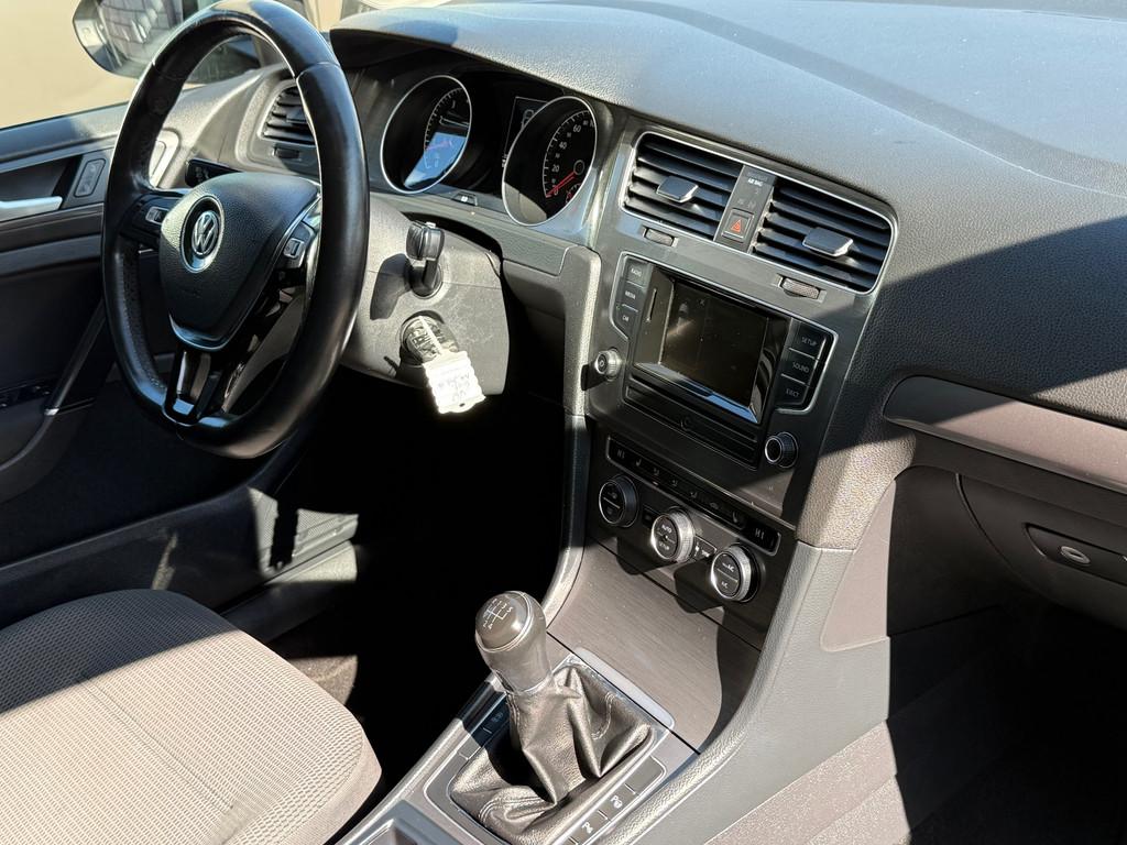 Volkswagen Golf 1.2 TSI Trendline Airco Stoelverwarming Pdc, Auto's, Voorwielaandrijving, Euro 5, Gebruikt, 4 cilinders