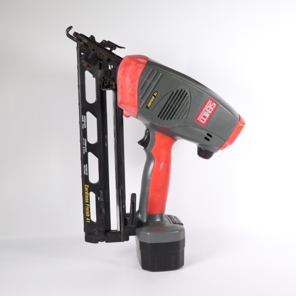 Senco Cordless Finish 41 Spijkerpistool Incl Accu - B Grade, Senco, Gebruikt, Support@senco.com, 4270 Ivy Pointe Blvd, Cincinnati, 
OH 45245, 
USA