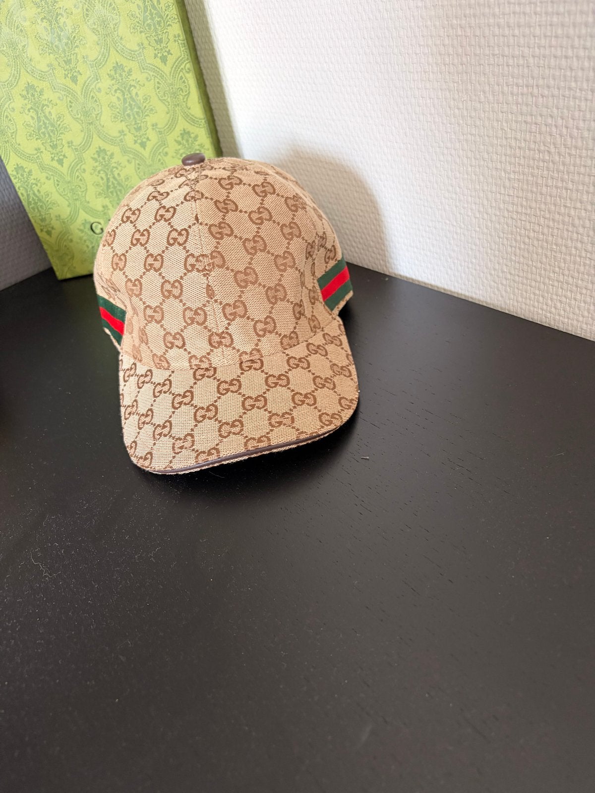 Gucci GG Canvas Baseballpet met Webdetail, Ophalen, Zo goed als nieuw, One size fits all, Pet