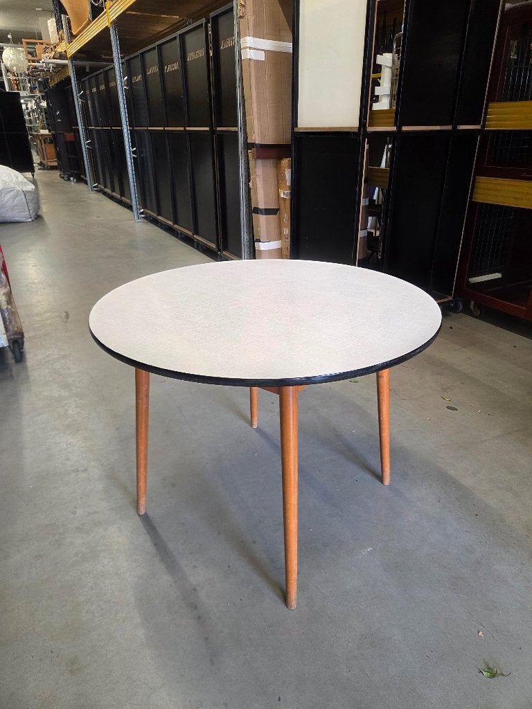 vintage tafel rond met formica blad 1.00, Ophalen, Huis en Inrichting