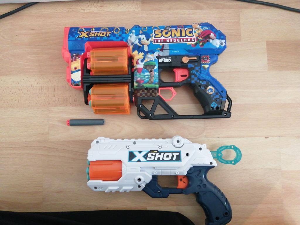 Lucht pistool met pijltjes x 2, Ophalen, Gebruikt
