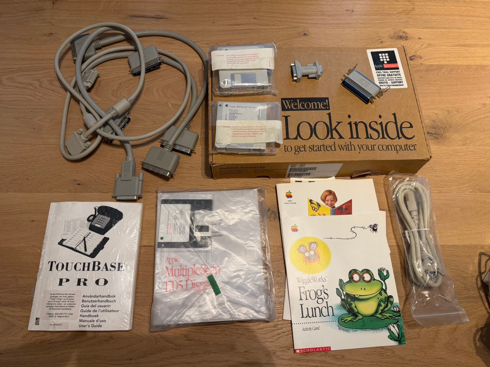 Apple Macintosh boekjes, software, kabels, Verzenden