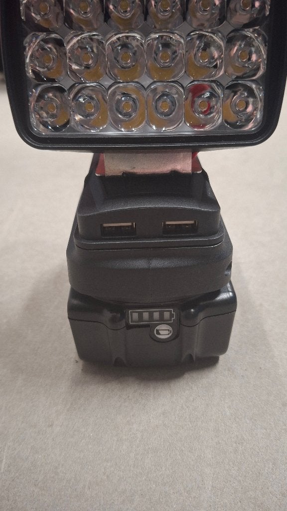 Accu ledlamp met 2x USB oplaadpoort voor Makita accu!, ., Nieuw, Ophalen of Verzenden, .