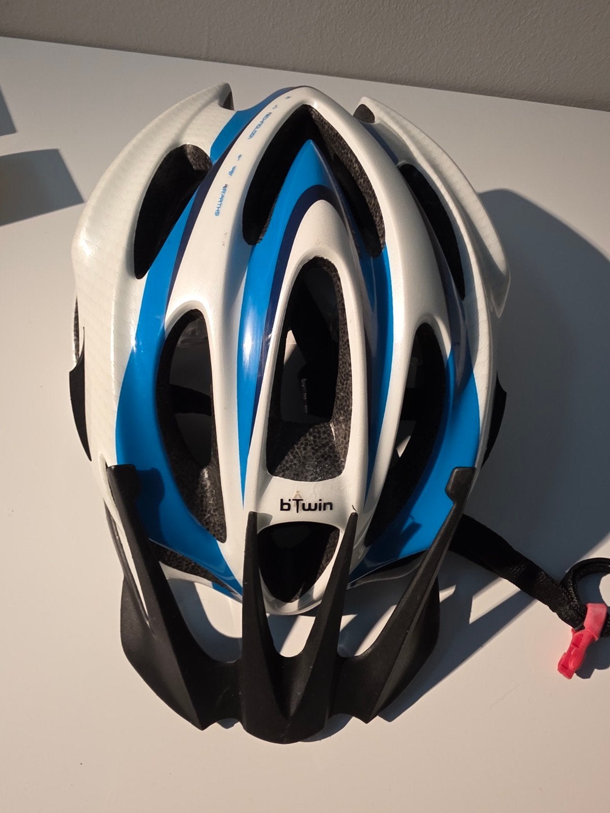 B'Twin Fietshelm - Wit/Blauw - Maat M, Gebruikt, M, Ophalen of Verzenden, B'Twin