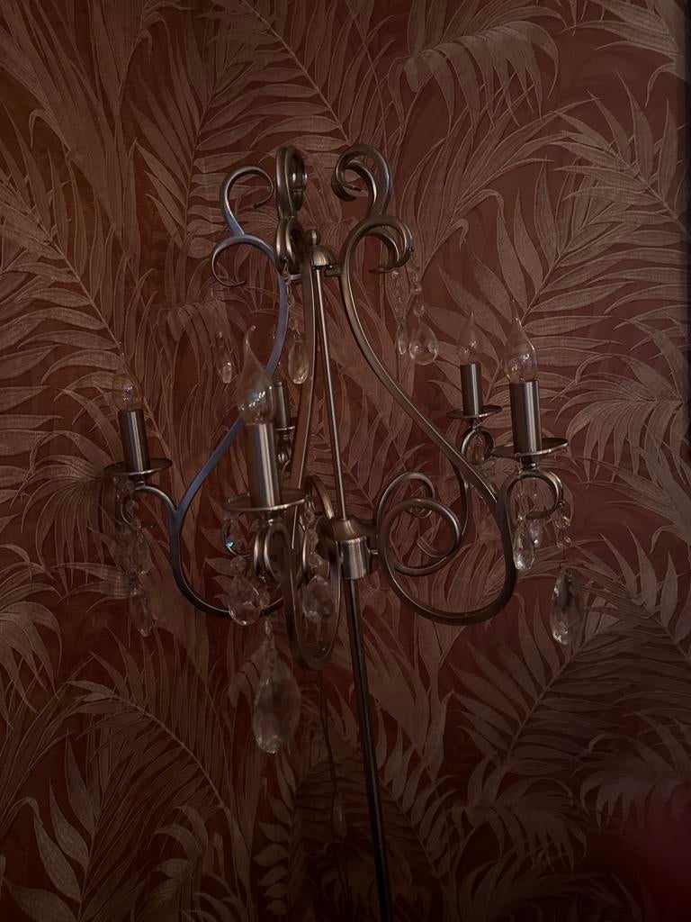 Elegante staande lamp met kristallen, 175 cm hoog, Huis en Inrichting, Lampen | Vloerlampen, Ophalen, Gebruikt, Metaal, 150 tot 200 cm