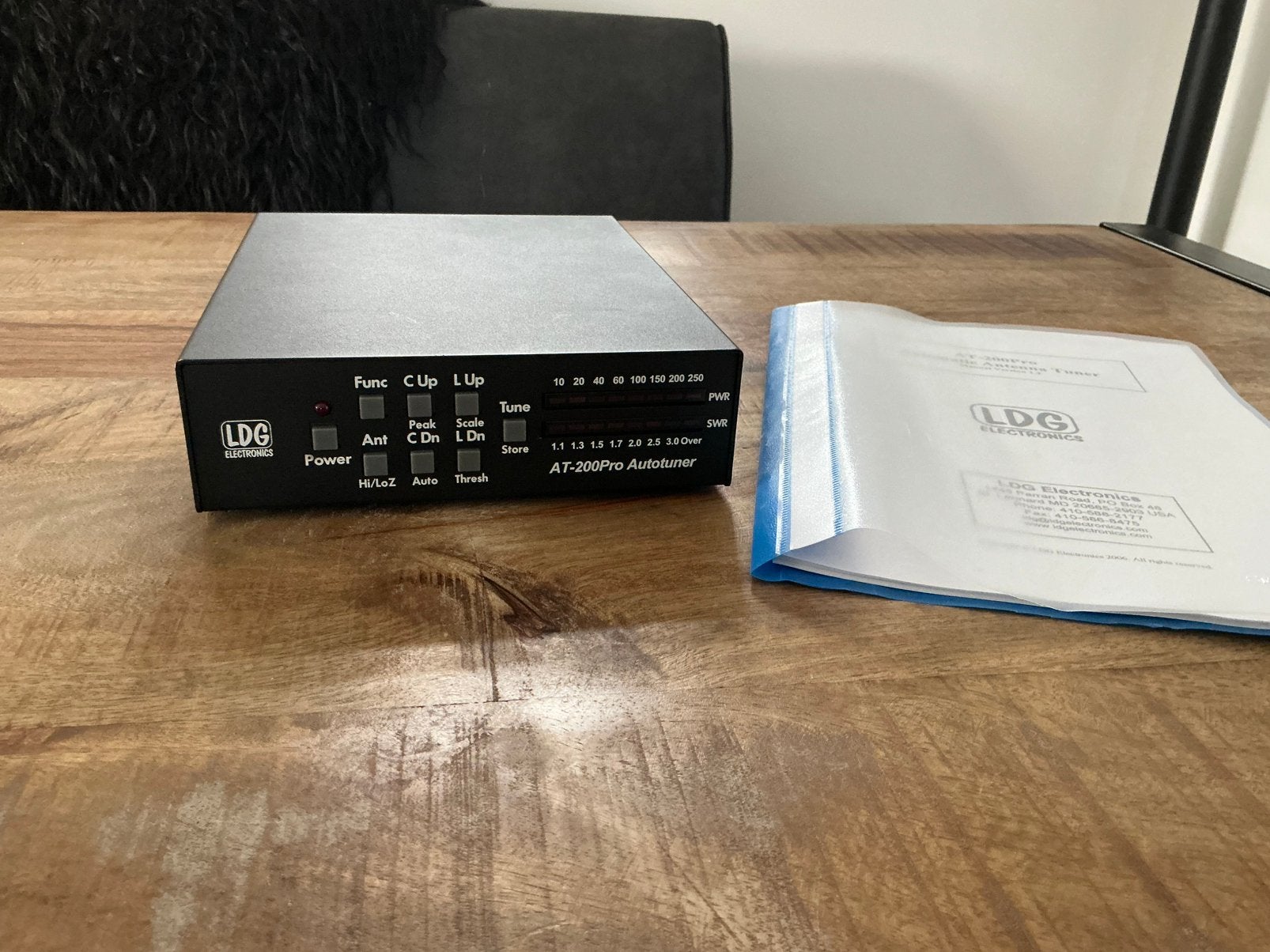 AT-200Pro LDG antenne tuner, Telecommunicatie, Ophalen of Verzenden, Zo goed als nieuw, Antenne