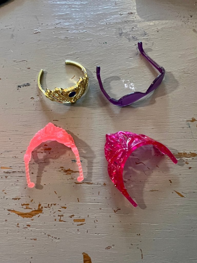 Vintage lot Sindy Fleur Barbie pop tiara kroontje zonnebril, Ophalen of Verzenden, Gebruikt, Pop