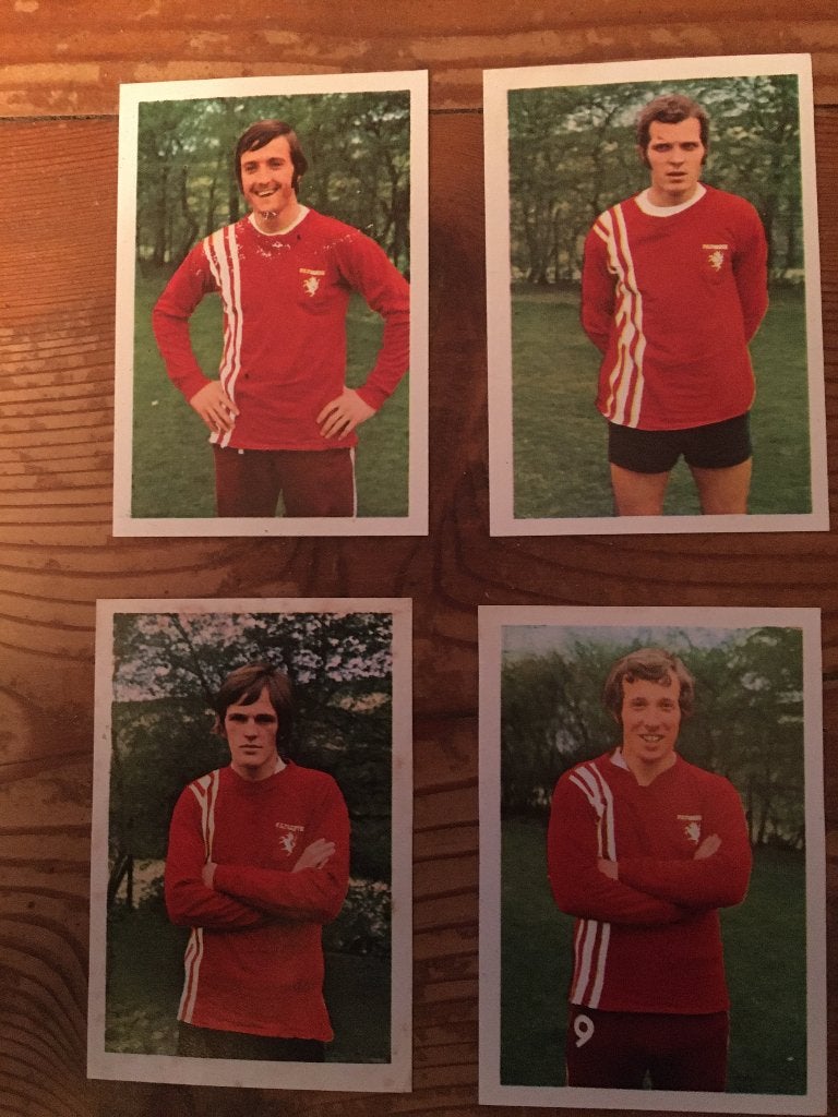 voetbalplaatjes- FC Twente ( 4 stuks ) seizoen 1971-72, Verzamelen, Ophalen of Verzenden, Zo goed als nieuw, F.C. Twente, Poster, Plaatje of Sticker