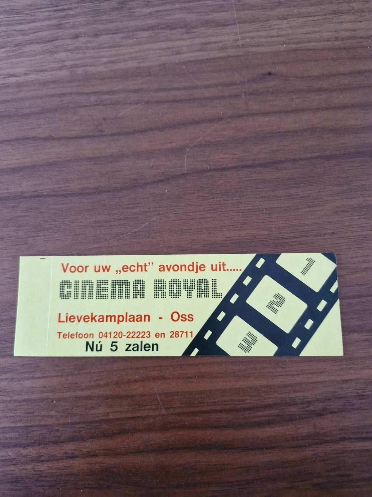 10259 Sticker Cinema Royal in Oss, Ophalen of Verzenden, Zo goed als nieuw
