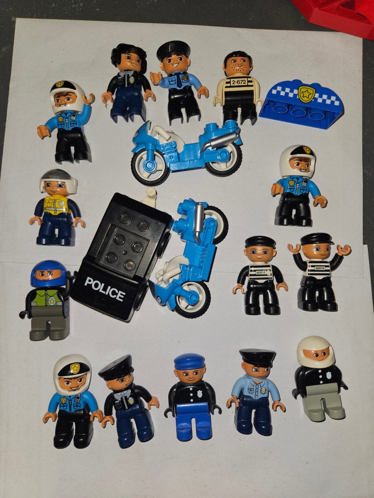 Duplo setje politie met 14 poppetjes, Ophalen of Verzenden, Duplo
