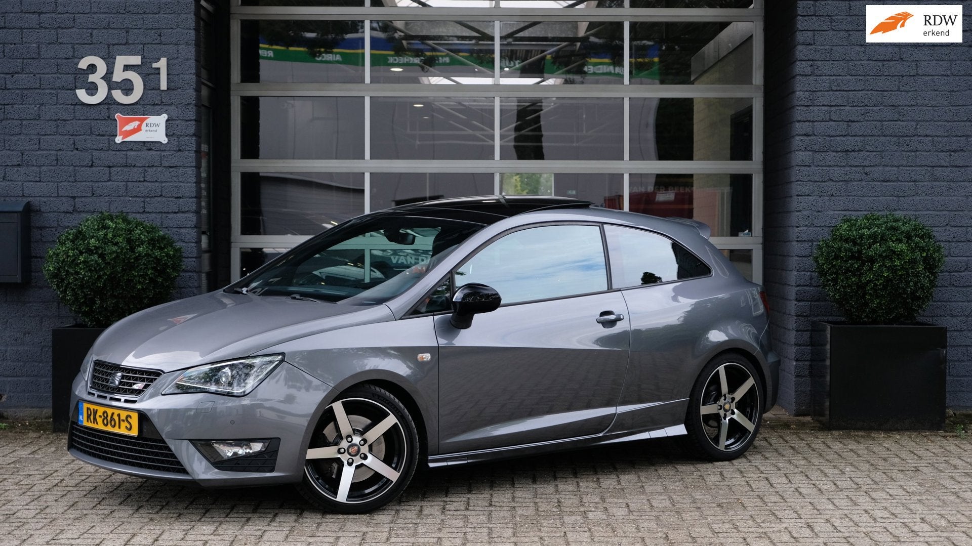 Seat Ibiza SC 1.8 TSI Cupra 192PK Airco|Carplay|Pano|Led, Voorwielaandrijving, 1160 kg, Gebruikt, Ibiza