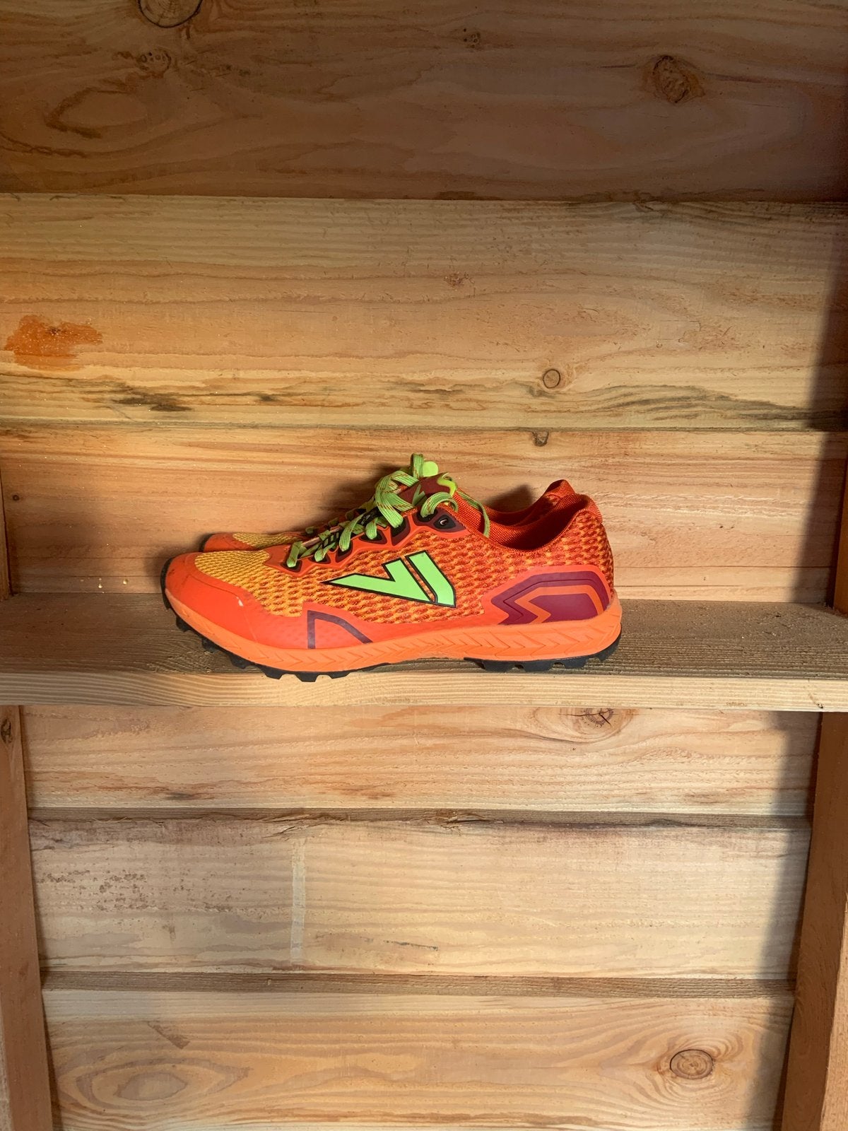 VJ Spark trailschoen Maat 44.5 / 44,5, Overige merken, Hardloopschoenen, Ophalen of Verzenden, Zo goed als nieuw
