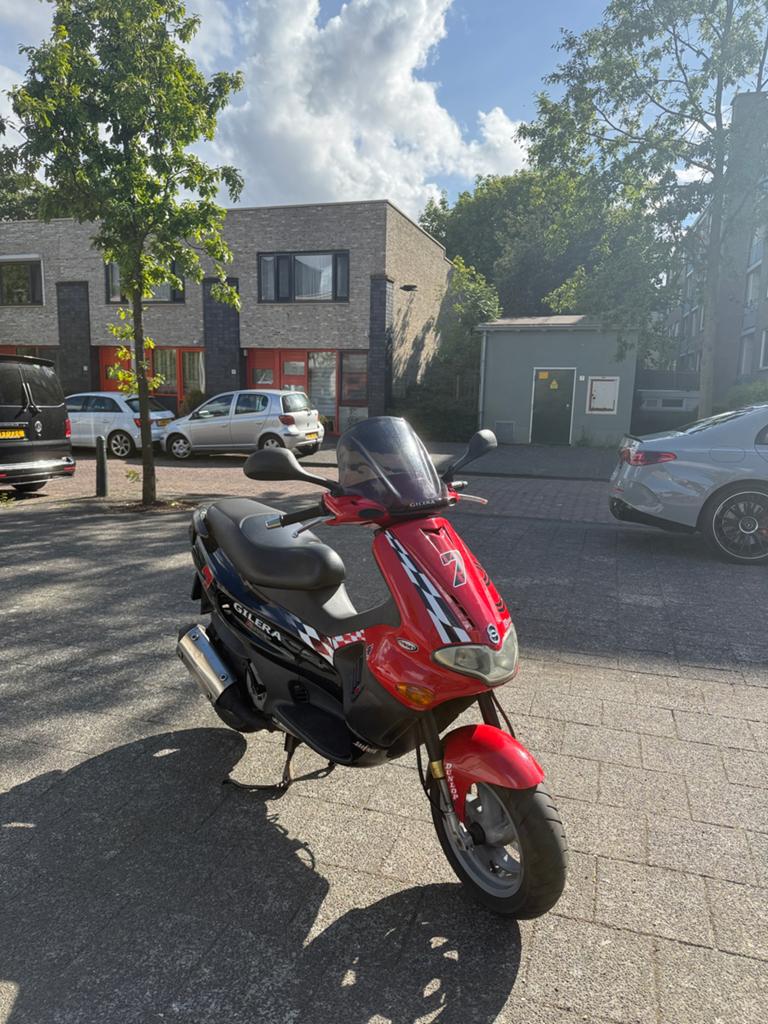 Gilera Runner 172cc A1, Fietsen en Brommers, Scooters | Piaggio, Tweetakt, Overige modellen, Ophalen of Verzenden, Zo goed als nieuw