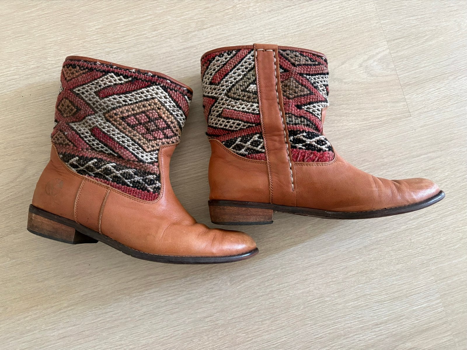 Kelim laarzen maat 40 cognac kleur Kindred Spirit, Kleding | Dames, Bruin, Lage of Enkellaarzen, Ophalen of Verzenden, Gedragen