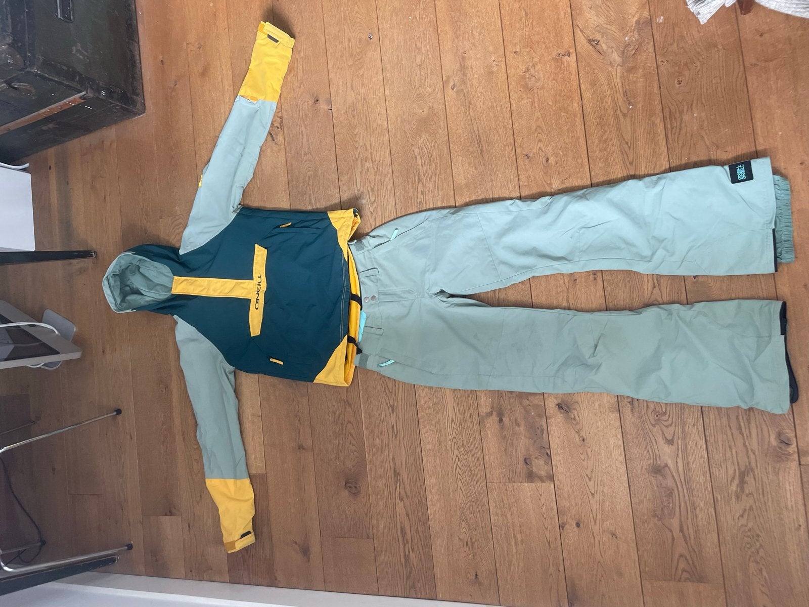 O'Neill Ski Pak - Jas en Broek (Maat 176), Ophalen, Gedragen, Maat 36 (S), Pak