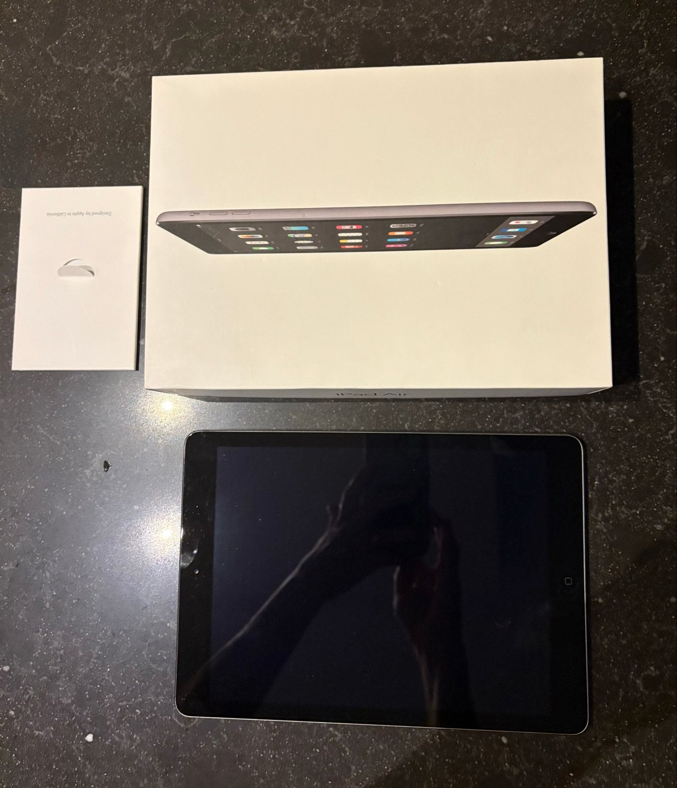 Apple iPad Air 16GB Wi-Fi, Computers en Software, 10 inch, Apple iPad Air, Ophalen of Verzenden, Zo goed als nieuw