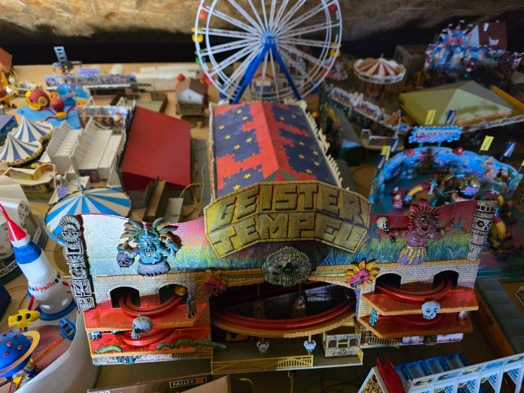 Grote collectie Faller Kermis modellen - Diverse attracties, Ophalen of Verzenden