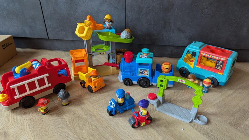 Grote set Fisher Price Little People (los of als set), Ophalen, Zo goed als nieuw, Speelset, Met licht