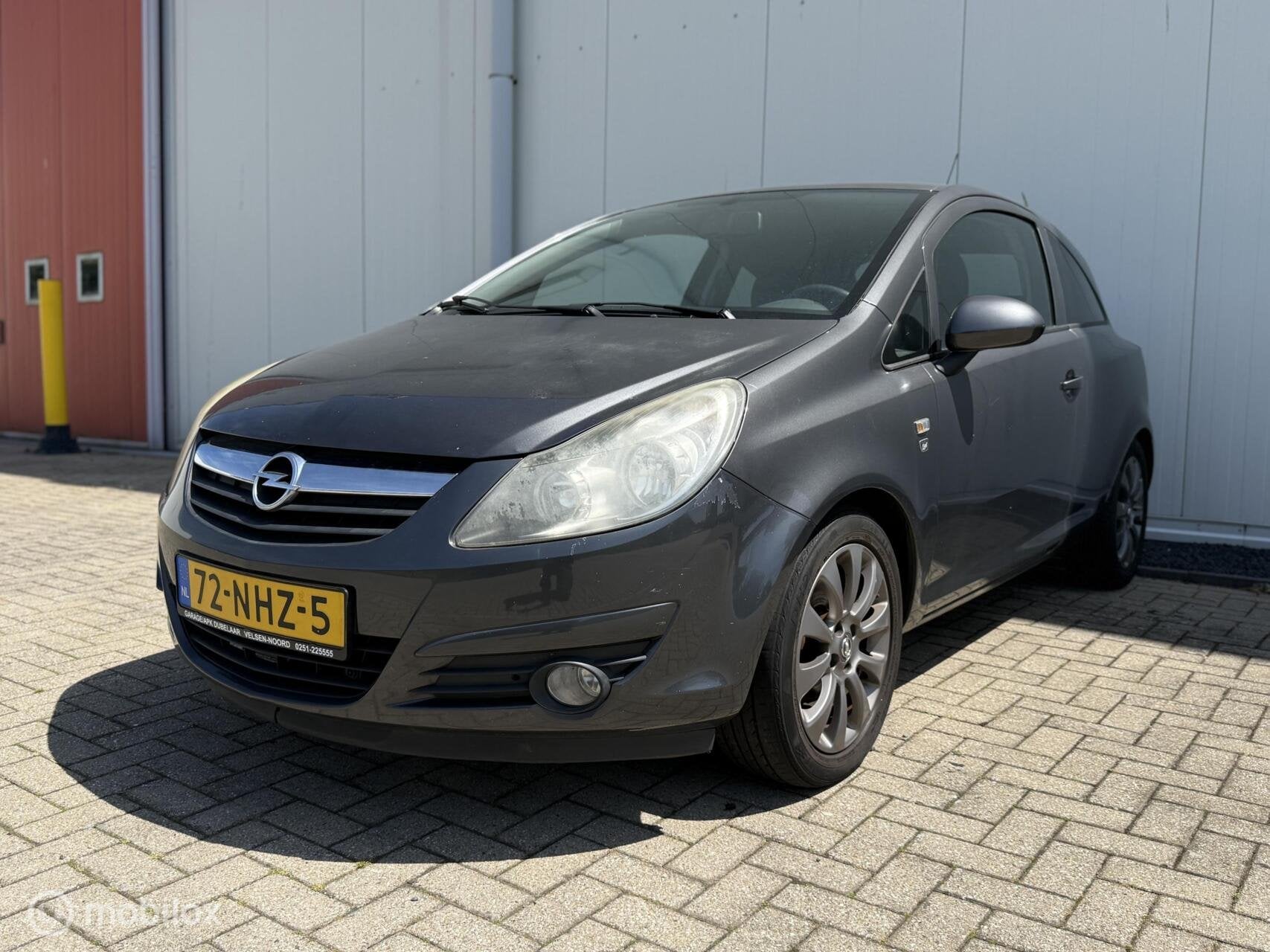 Opel Corsa 1.2-16V '111 Edition Automaat Airco Getinte ramen, Euro 5, 750 kg, 1229 cc, Origineel Nederlands