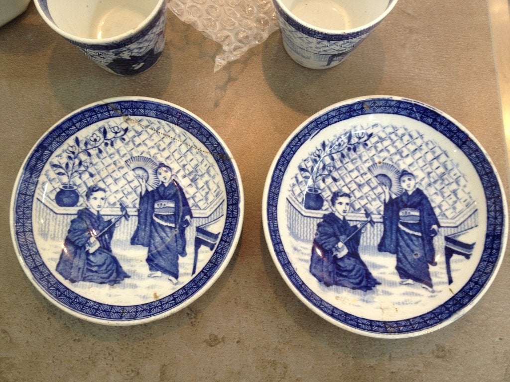 2 kopjes met schoteltje, Ophalen of Verzenden