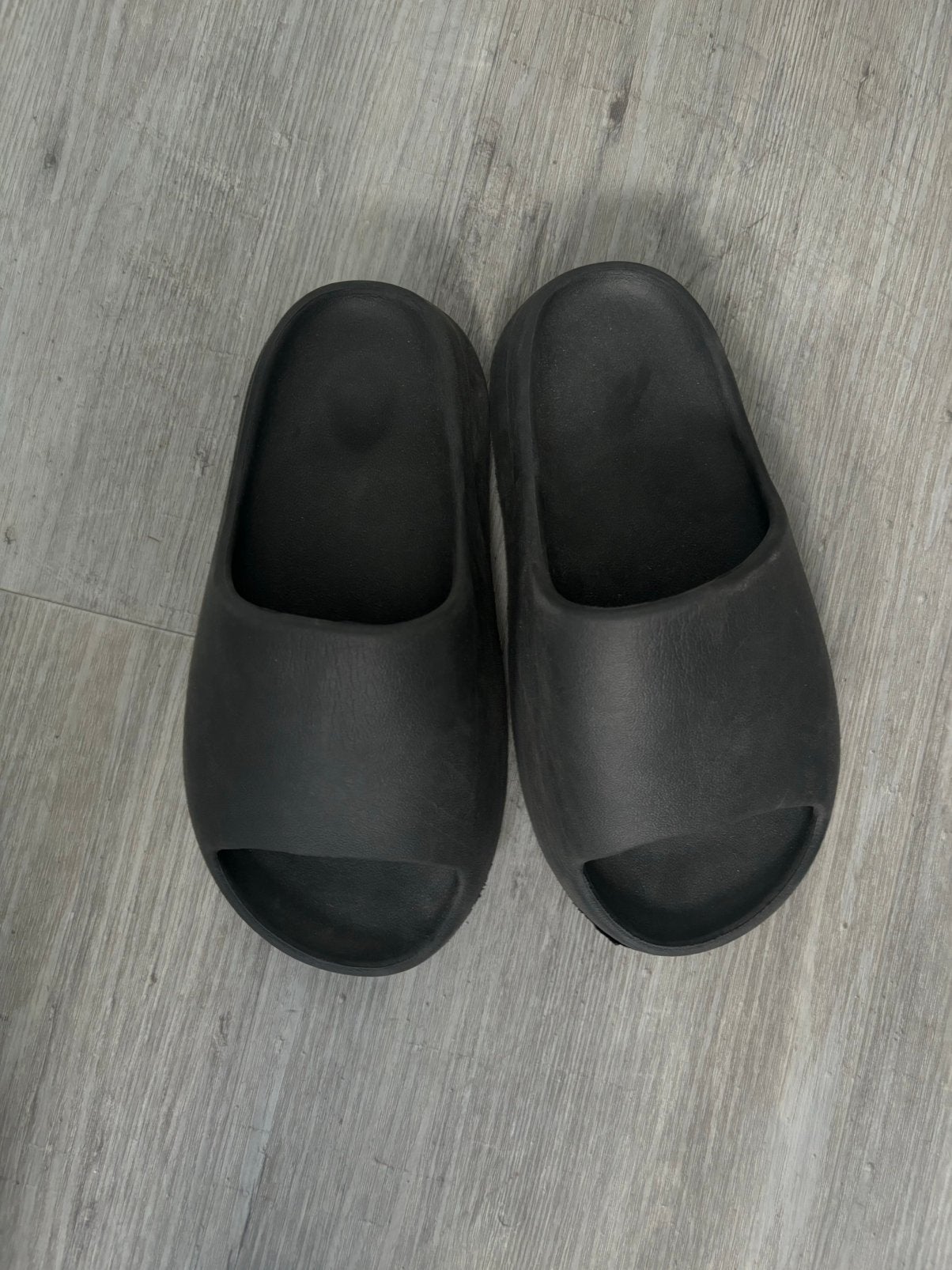 Slippers maat 38 zwart, Overige typen, Ophalen of Verzenden, Zo goed als nieuw, Jongen
