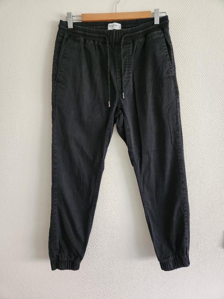 Zwarte broek Pull & Bear - M, Maat 38/40 (M), Zwart, Ophalen of Verzenden, Zo goed als nieuw