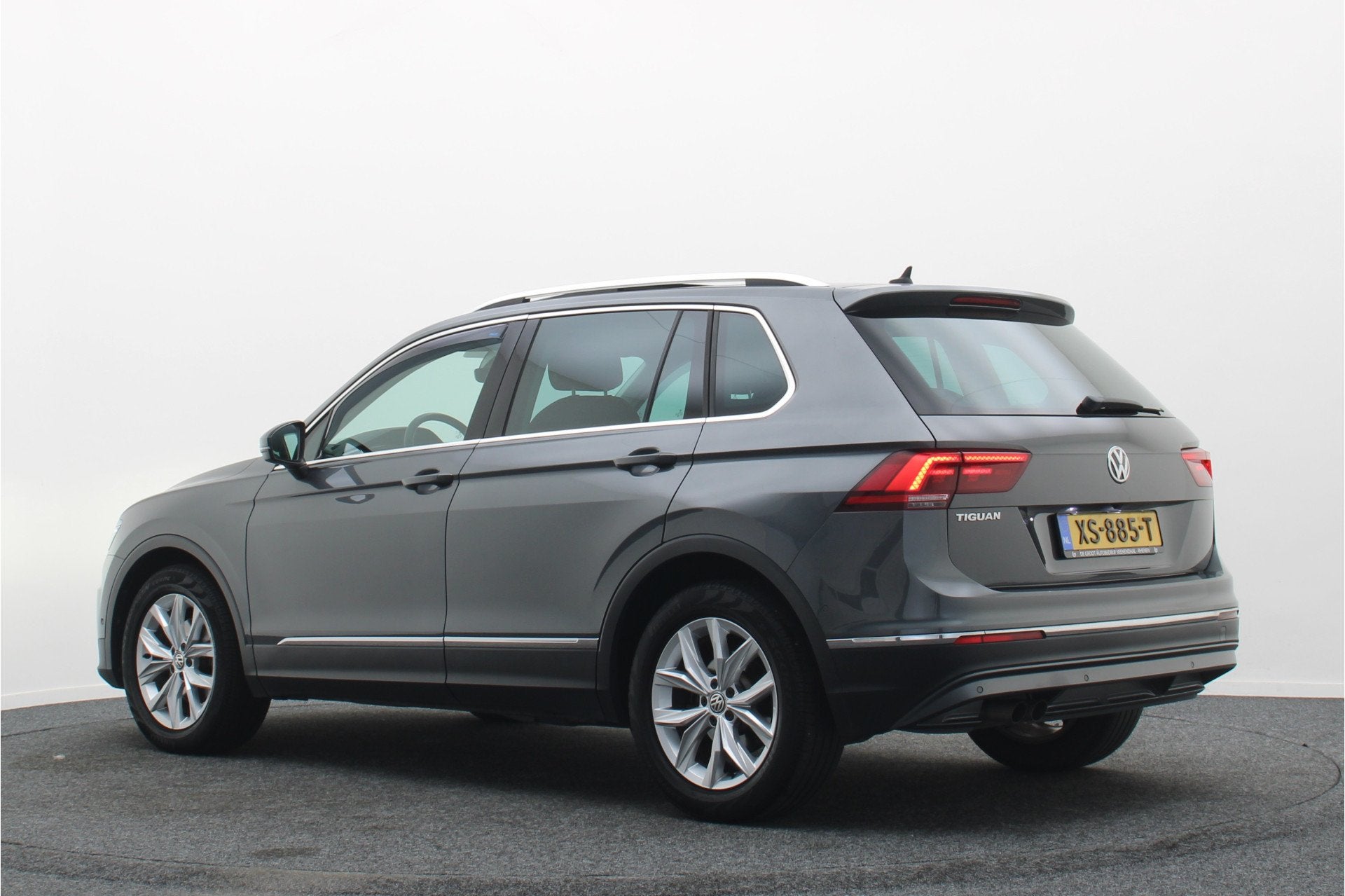 Volkswagen Tiguan 1.5 TSI ACT Highline Panoramadak, Virtual, Stof, 150 pk, Origineel Nederlands, SUV of Terreinwagen