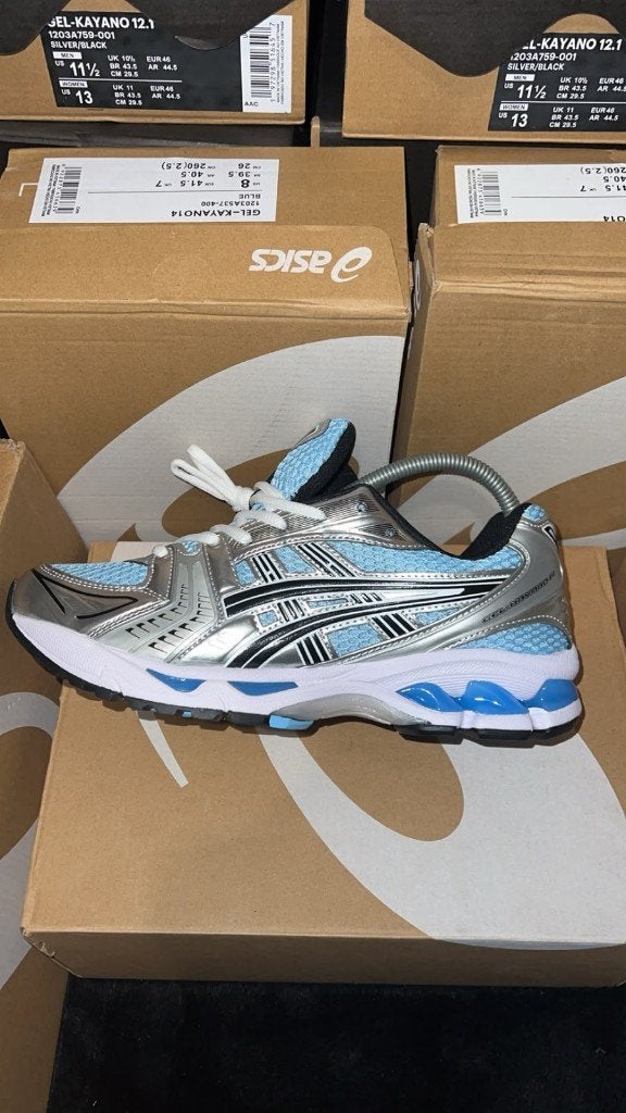 ASICS Gel Kayano 14 Blauw Zilver, Sport en Fitness, Ophalen, Nieuw, Schoenen