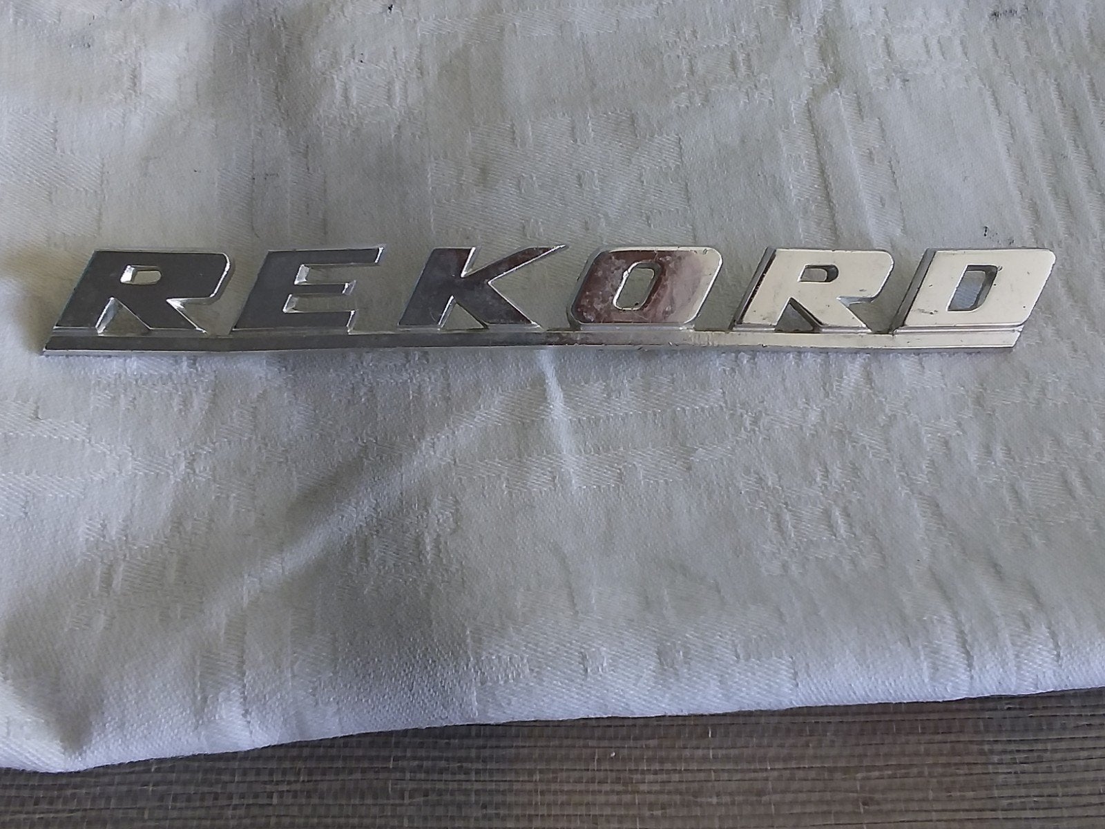 OPEL REKORD EMBLEEM, Verzenden, Opel