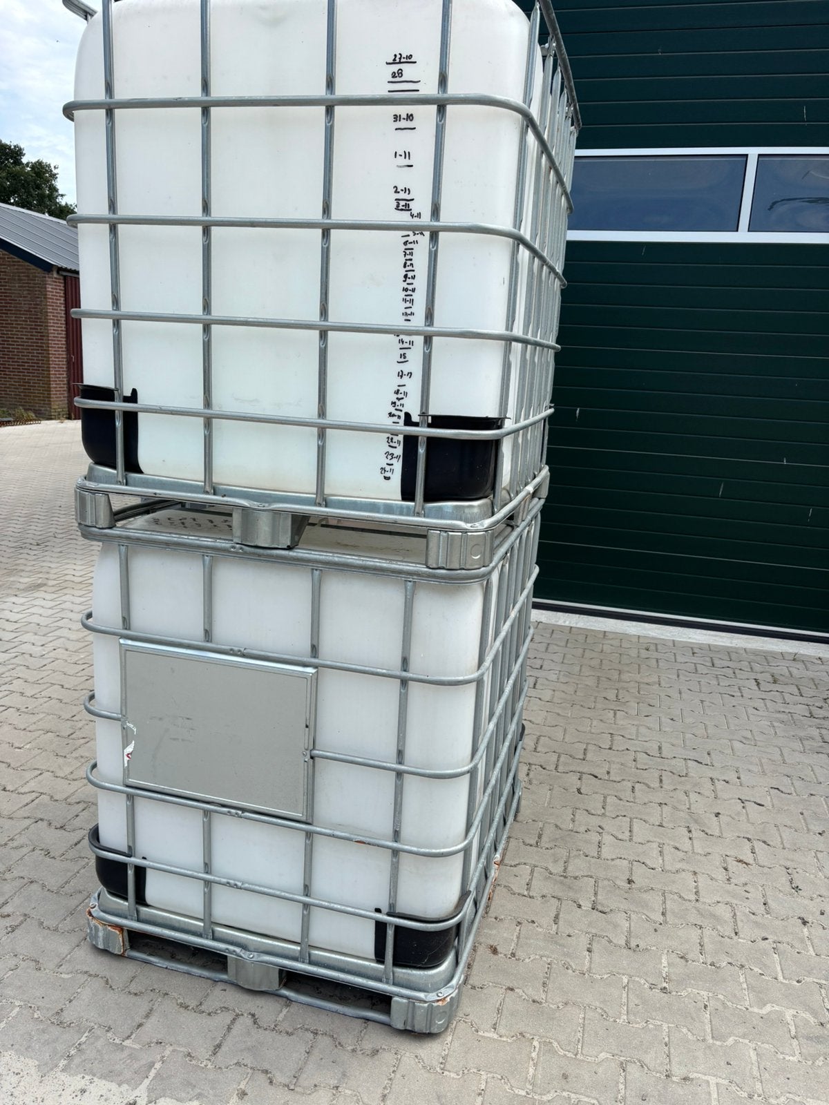 Ibc 1000 L, Tuin en Terras, Regentonnen, 150 liter of meer, Ophalen of Verzenden, Zo goed als nieuw