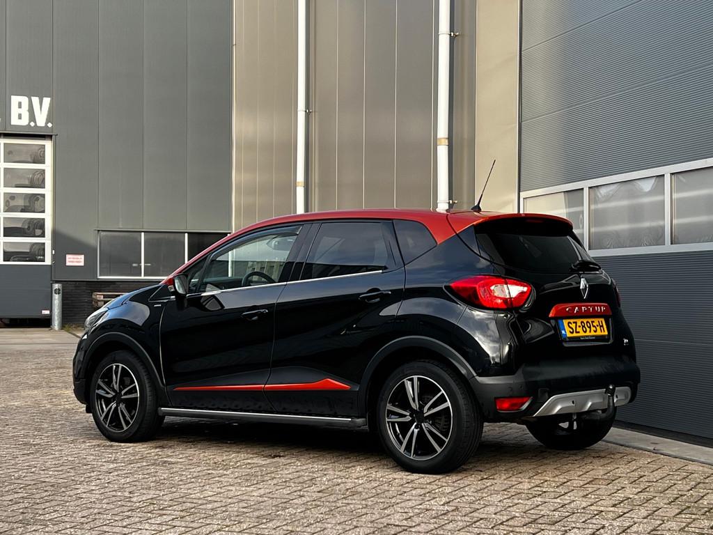Renault Captur 1.2 TCe Limited Edit.bj.2016 Autom|Camera|Nav, Auto's, 4 cilinders, Leder en Stof, Zwart, Lichtsensor
