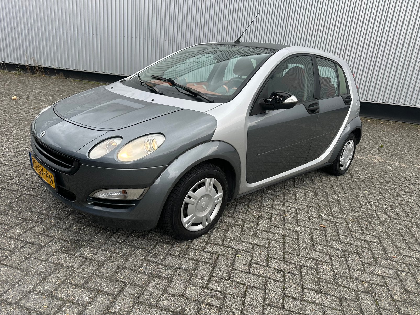 Smart ForFour 1.0 2006 Grijs, Auto's, Voorwielaandrijving, ForFour, Origineel Nederlands, Bedrijf