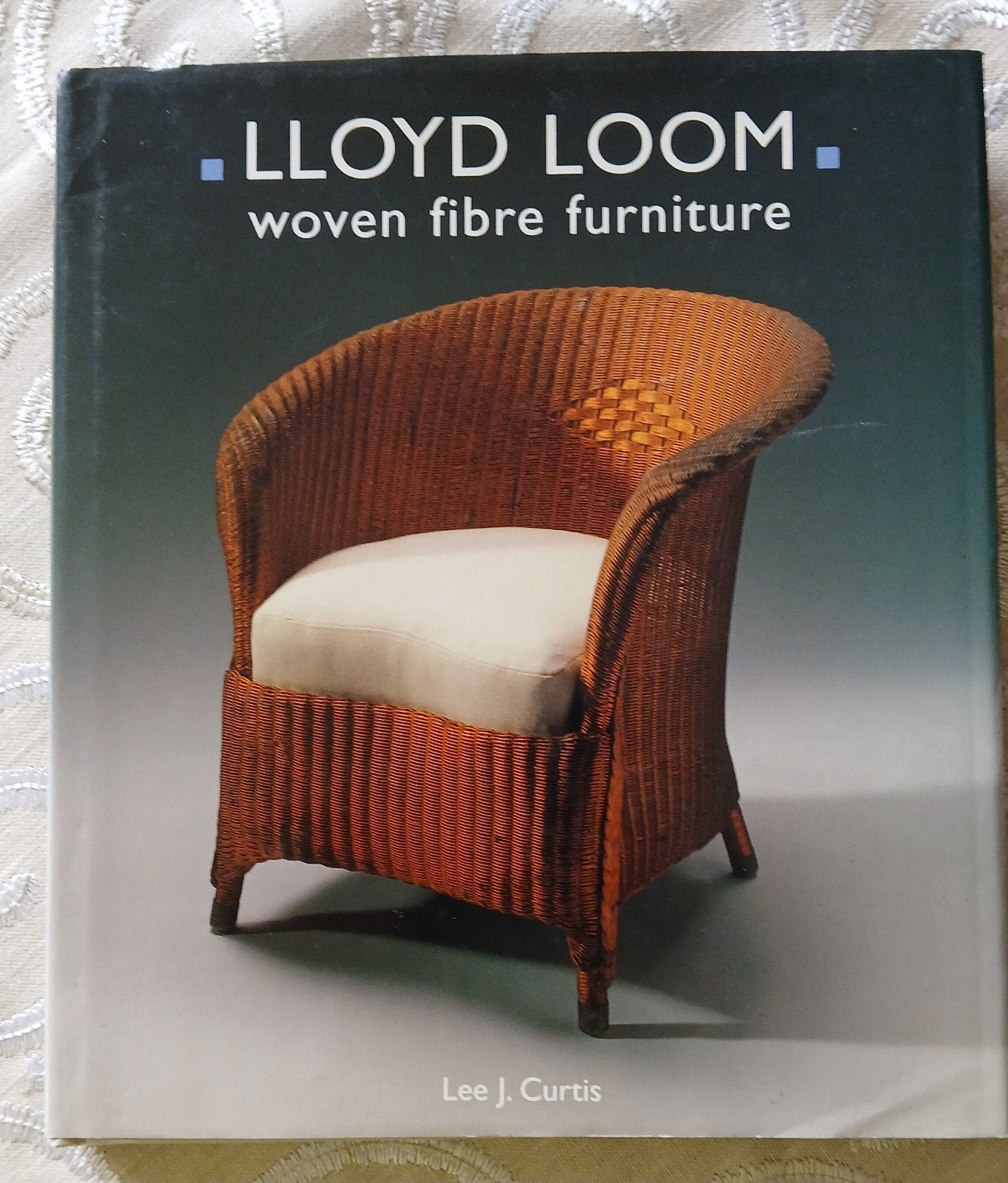 LLOYD LOOM, woven fibre furniture. The making off..., Lee J.Curtis, Ophalen of Verzenden, Zo goed als nieuw, Overige onderwerpen