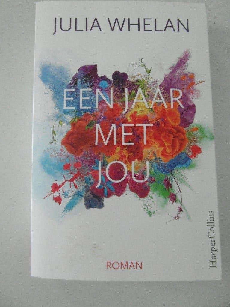 Een jaar met jou,  Julia Whela, Ophalen of Verzenden, Zo goed als nieuw